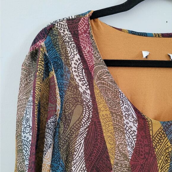 SALE🌷Belle France Print silk Blouse size Large - Picture 3 of 16